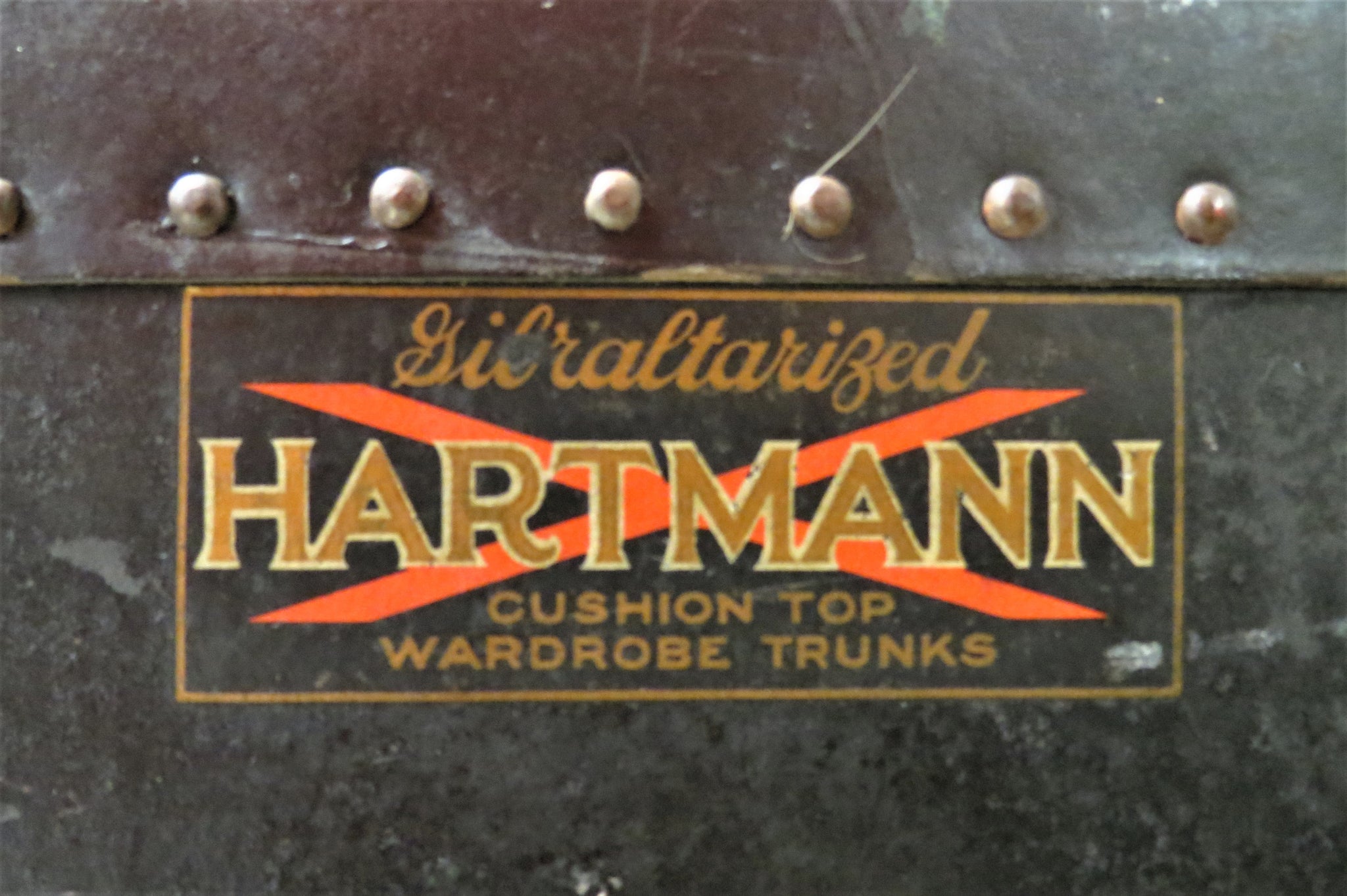 Hartmann Cushion Top Wardrobe Steamer Trunk Deco Design, Circa