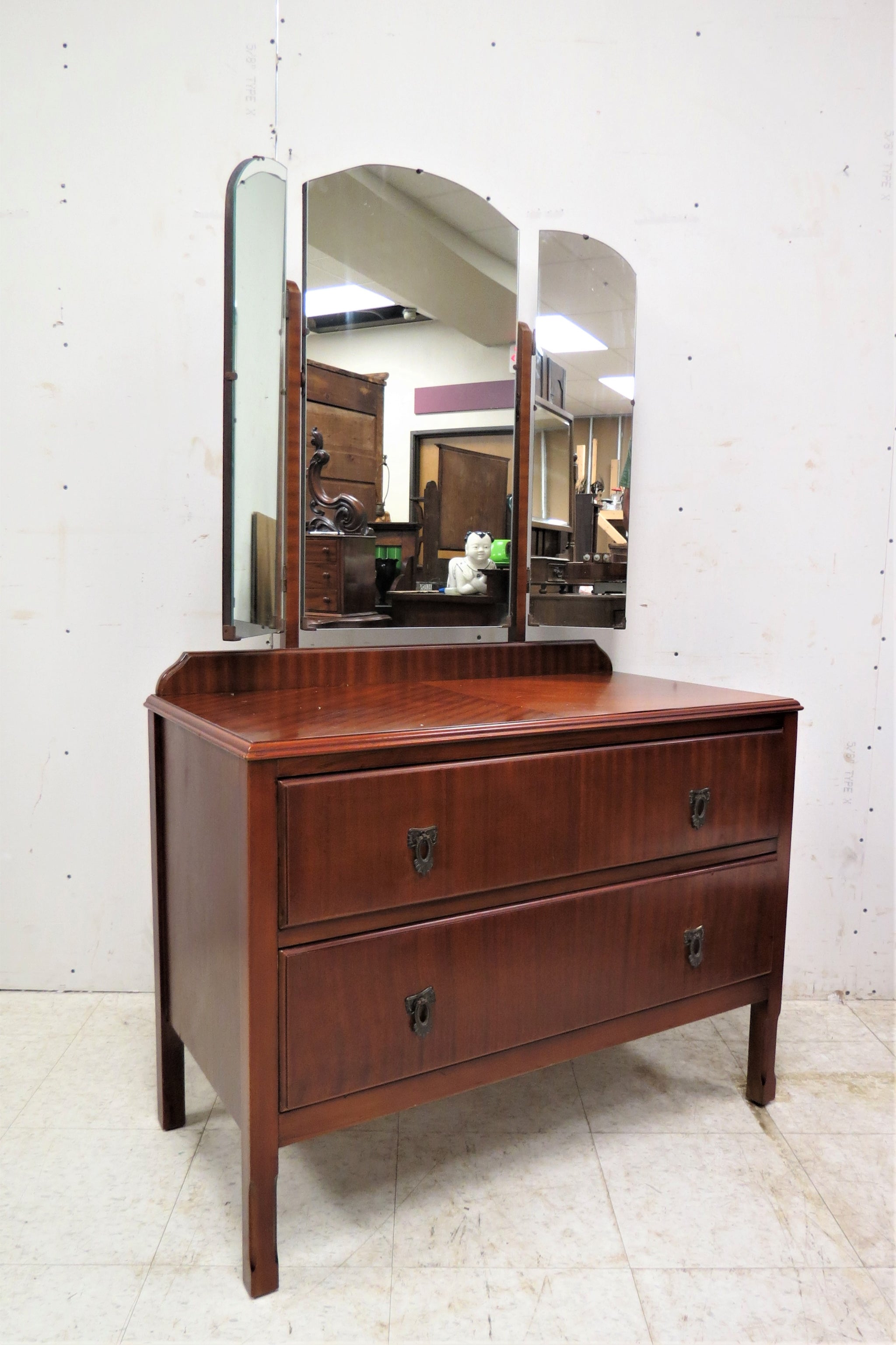 vintage mahogany dresser with mirror Vintage English Mahogany Two Drawer Dresser With Triple Mirror – No. 7  Pickery Place